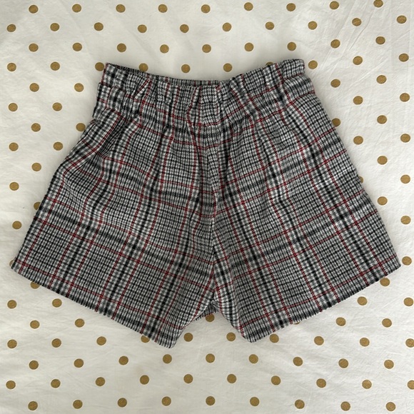 MAYORAL PLEATED PLAID GIRL SHORTS - Picture 2 of 4